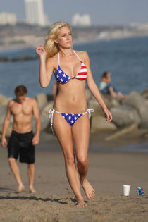 Famous blonde bombshell